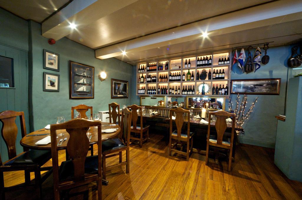 Quinlan & Cooke Boutique Townhouse And Qcs Seafood Restaurant Hotel Cahersiveen Luaran gambar